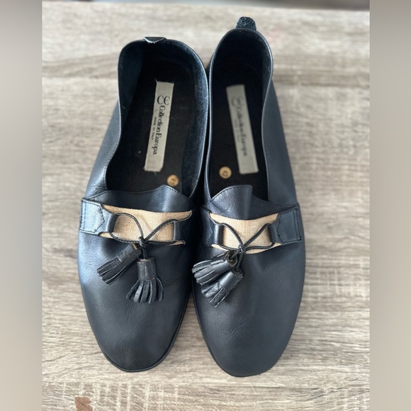 Colection Europa Shoes - Elegant Black Leather Loafers with Tassels
